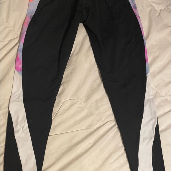 VS PINK Sz M set like new - Picture 9 of 9